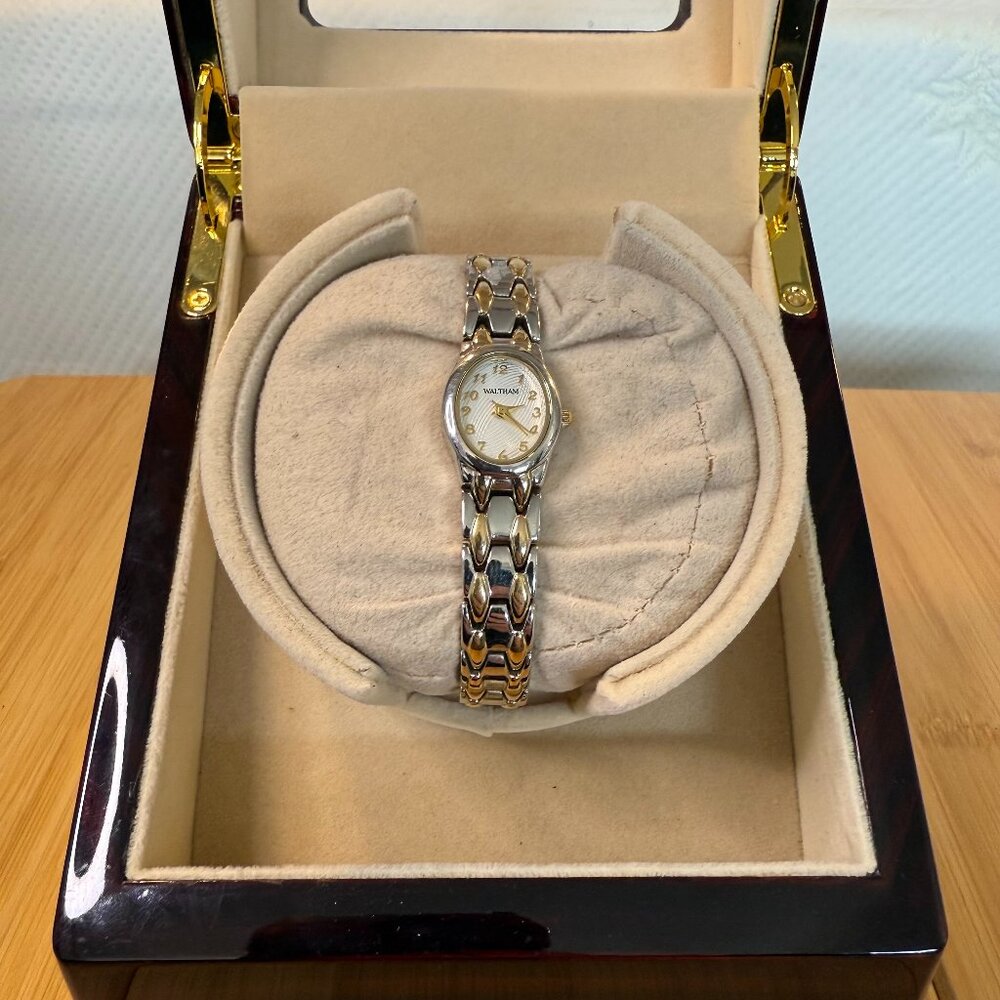 Vintage Waltham Two Tone Gold/Silver Ladies' Watch WAW029A, 17mm